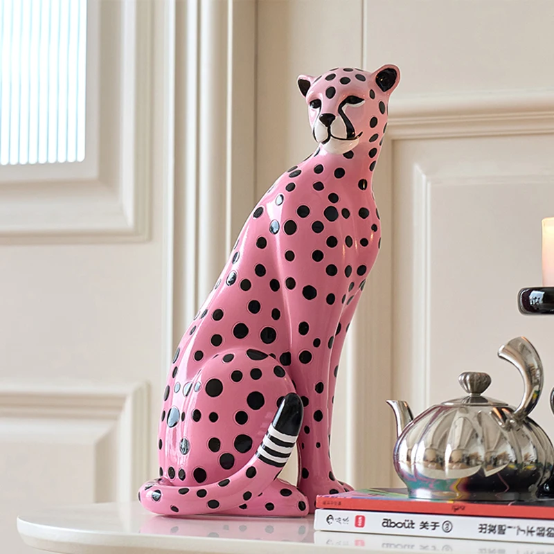 Interior Design Apartment - Home Decor Statuette Pink Leopard Ornament