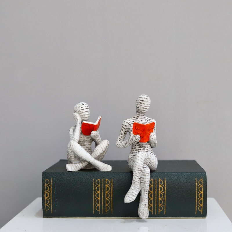 Interior Design Book - 1Pc, Reading Paper Pulp Woman Thinker