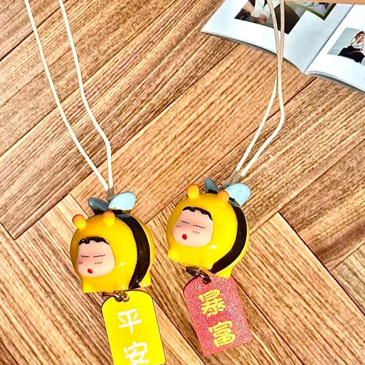 Crayon Shin-chan Bee Cosplay F - огляд і ціна Interior Design Styles