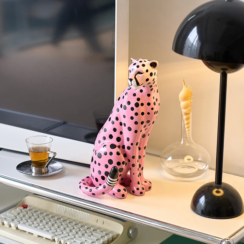 Home Decor Statuette Pink Leop - огляд і ціна Interior Design Apartment