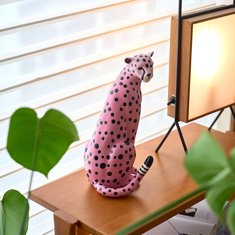 Home Decor Statuette Pink Leop - огляд і ціна Interior Design Apartment